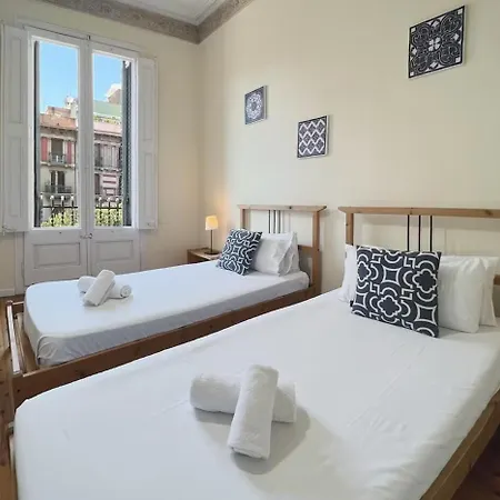 Apartment Paseo St Joan Classic 4bd For 10 Guests *