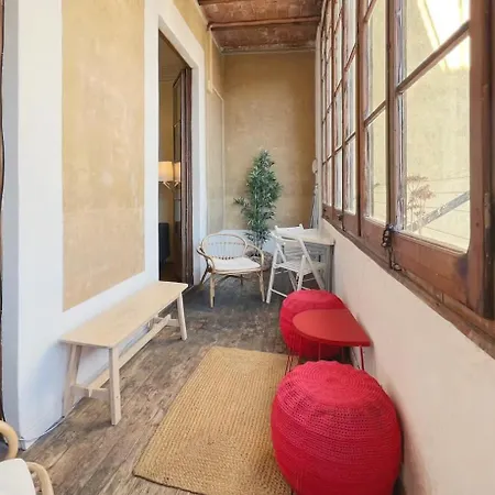 Paseo St Joan Classic 4bd For 10 Guests