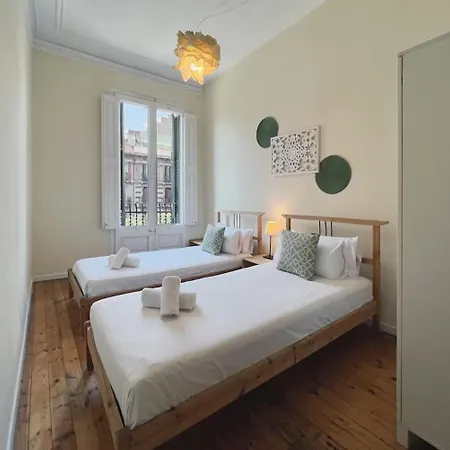Apartment Paseo St Joan Classic 4bd For 10 Guests