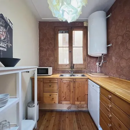 Paseo St Joan Classic 4bd For 10 Guests Apartment