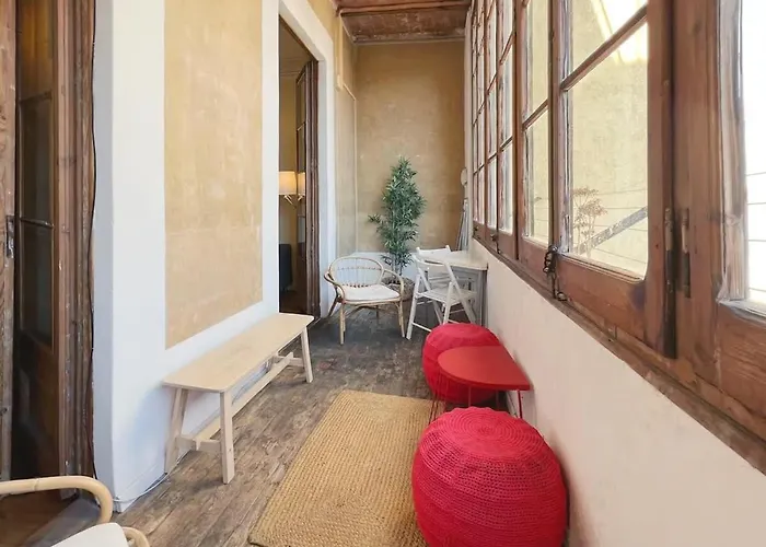 The Collection - Paseo St Joan Classic 4bd For 10 Guests